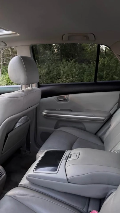 2006 Lexus RX 2nd Gen - Image 13 of 19