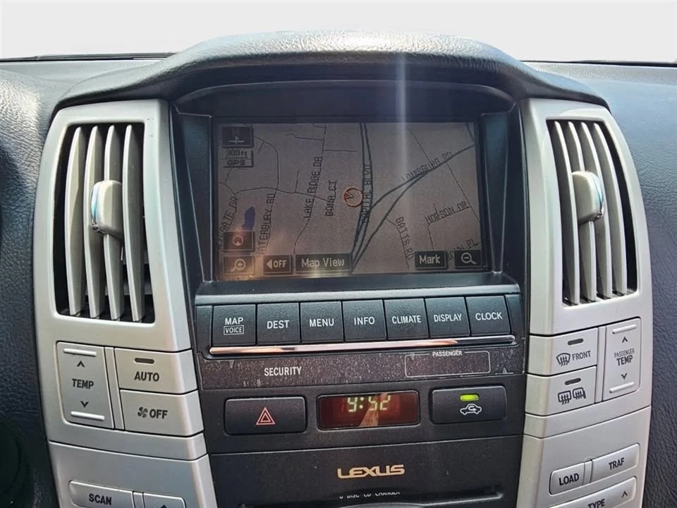 2006 Lexus RX 2nd Gen - Image 13 of 20