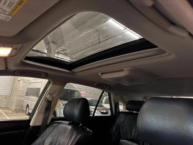 2006 Lexus RX 2nd Gen - Image 13 of 19