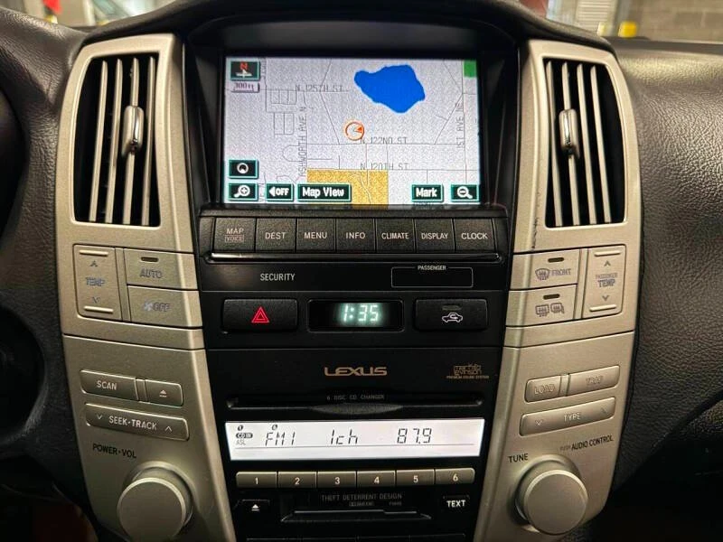 2006 Lexus RX 2nd Gen - Image 10 of 19