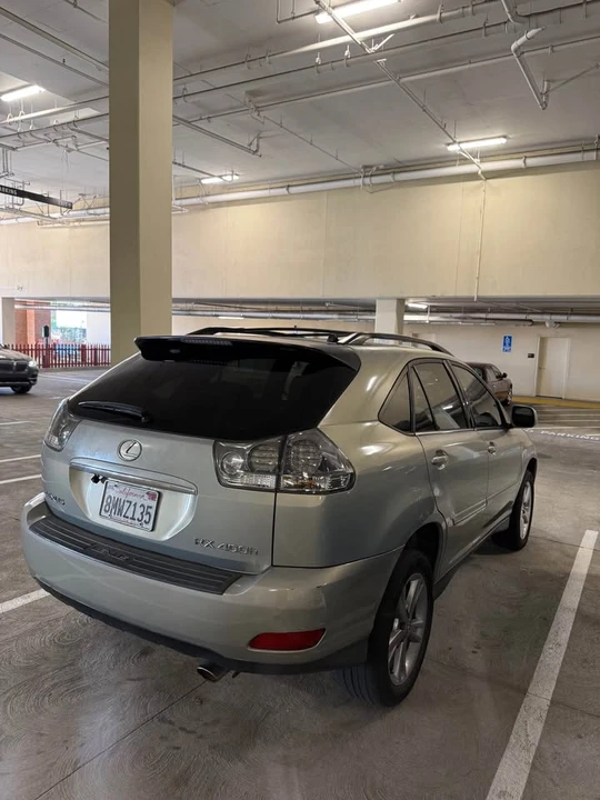 2006 Lexus RX 2nd Gen - Image 2 of 9