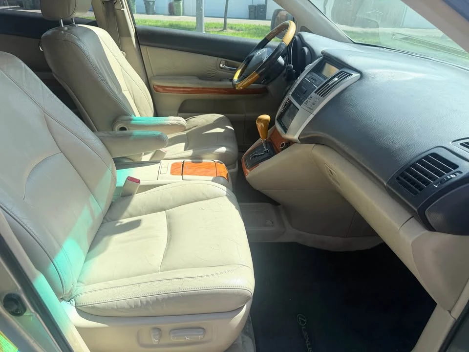 2006 Lexus RX 2nd Gen - Image 8 of 9