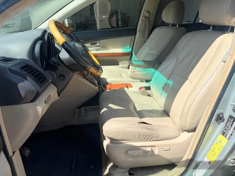 2006 Lexus RX 2nd Gen - Image 7 of 9