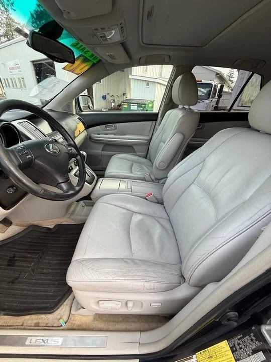 2006 Lexus RX 2nd Gen - Image 10 of 12