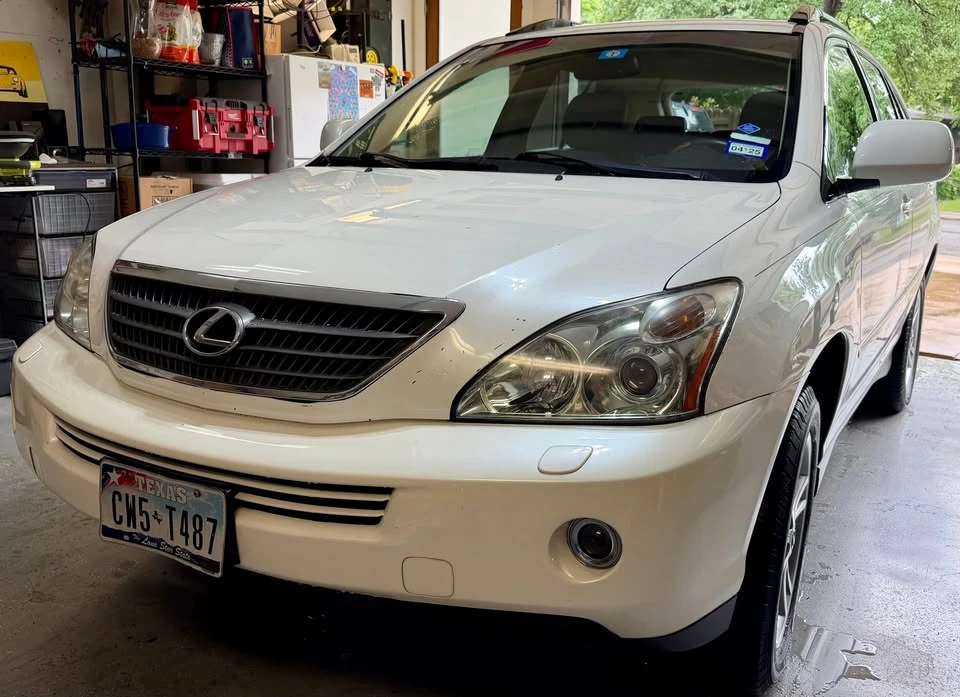 2006 Lexus RX 2nd Gen - Image 2 of 17