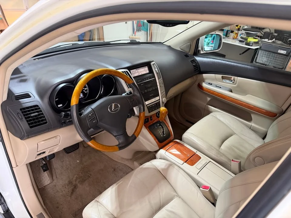 2006 Lexus RX 2nd Gen - Image 14 of 17