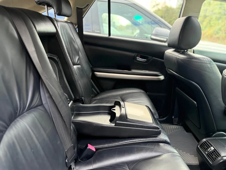 2006 Lexus RX 2nd Gen - Image 7 of 10