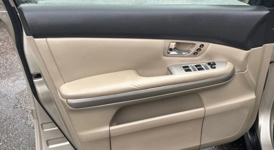 2006 Lexus RX 2nd Gen - Image 18 of 19