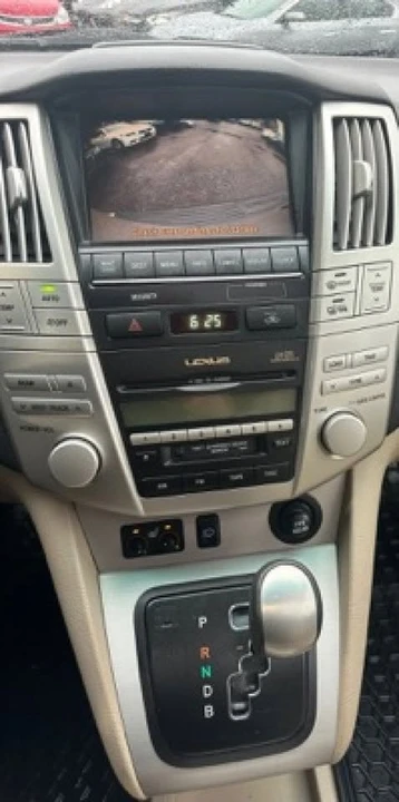 2006 Lexus RX 2nd Gen - Image 8 of 19