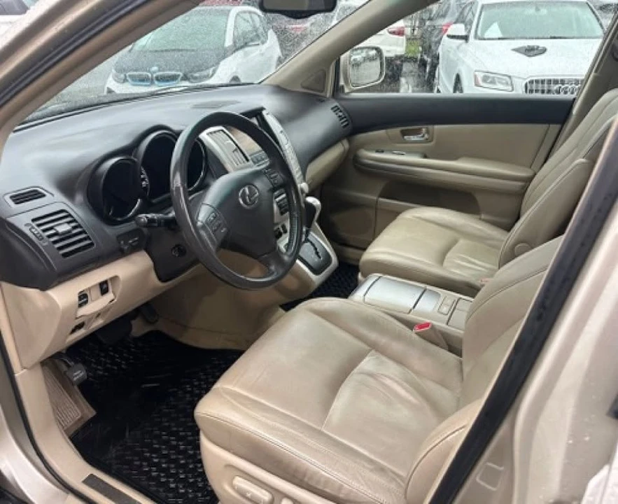 2006 Lexus RX 2nd Gen - Image 13 of 19