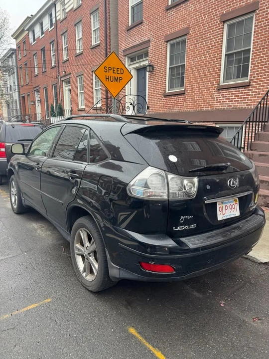 2006 Lexus RX 2nd Gen - Image 2 of 11