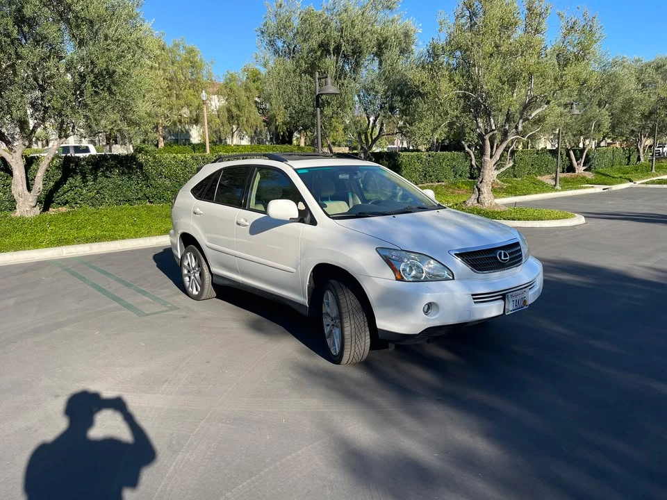 2006 Lexus RX 2nd Gen - Image 3 of 16