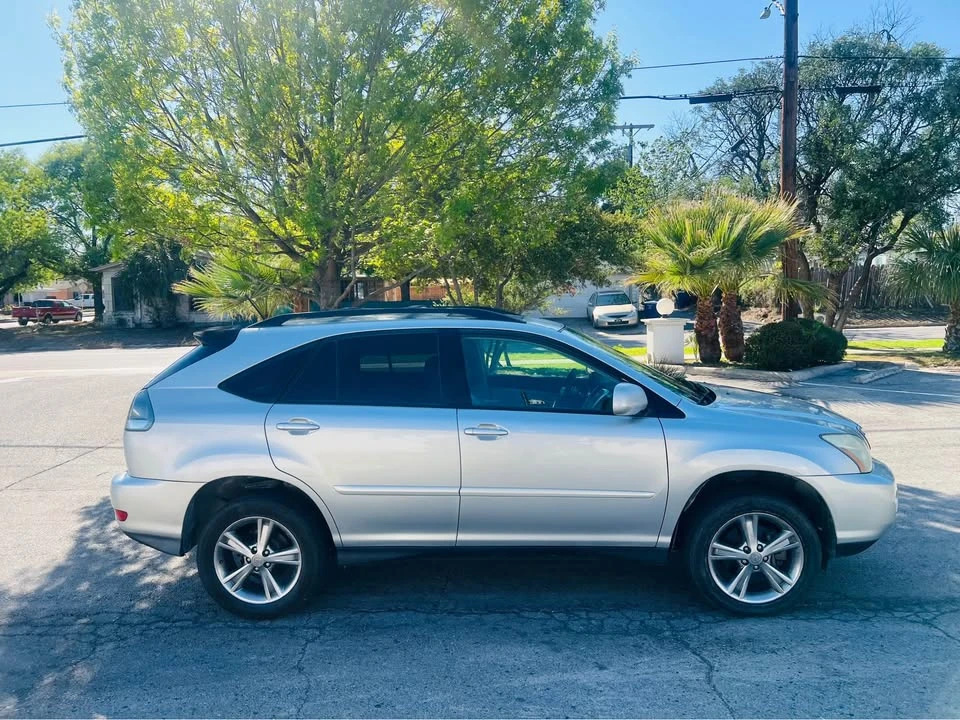 2006 Lexus RX 2nd Gen - Image 4 of 15