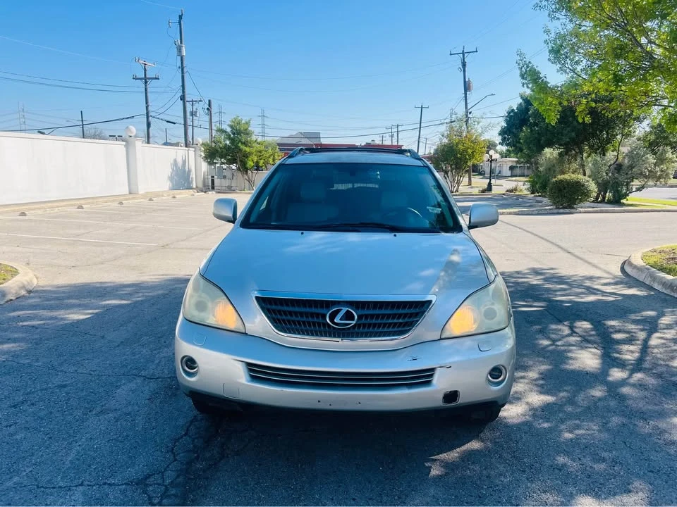 2006 Lexus RX 2nd Gen - Image 3 of 15