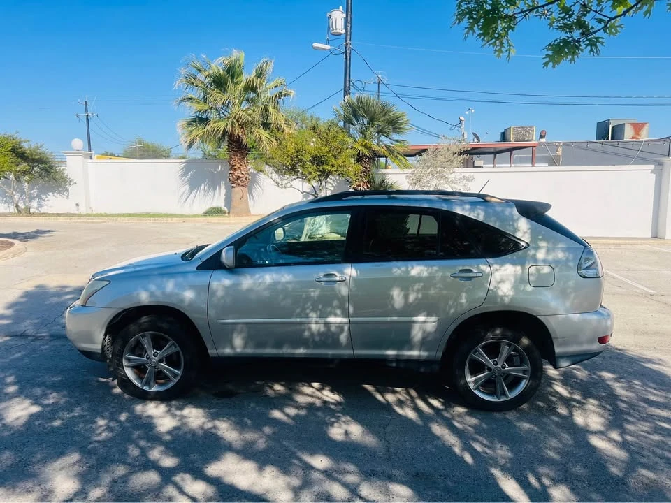 2006 Lexus RX 2nd Gen - Image 8 of 15