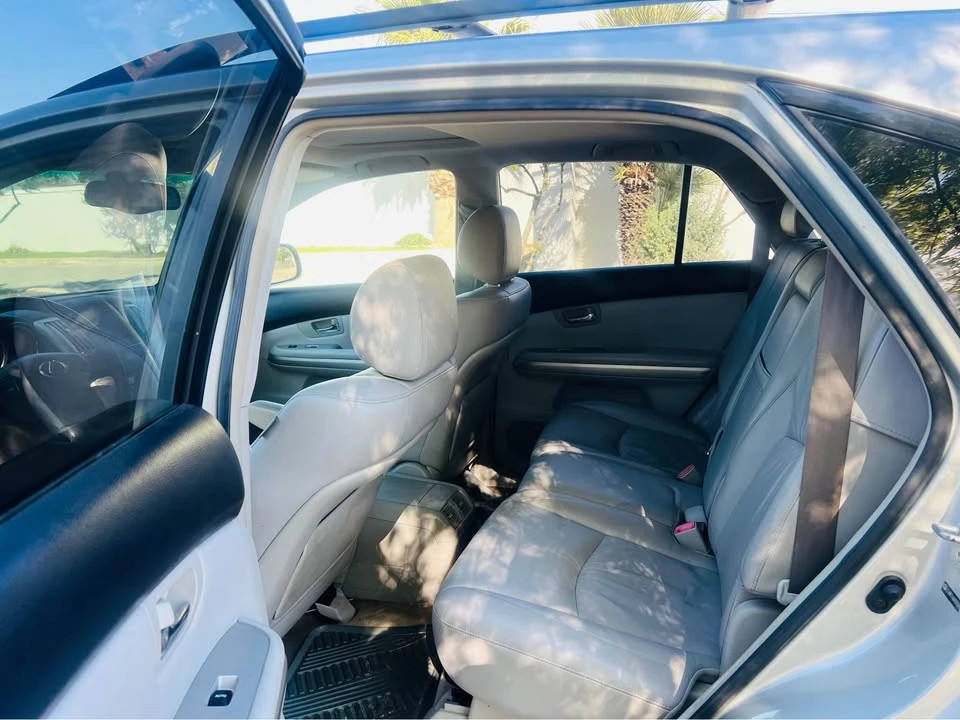 2006 Lexus RX 2nd Gen - Image 10 of 15