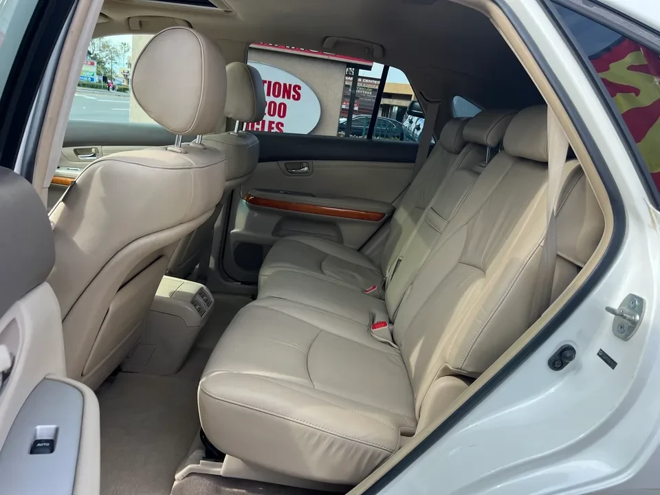 2006 Lexus RX 2nd Gen - Image 3 of 15