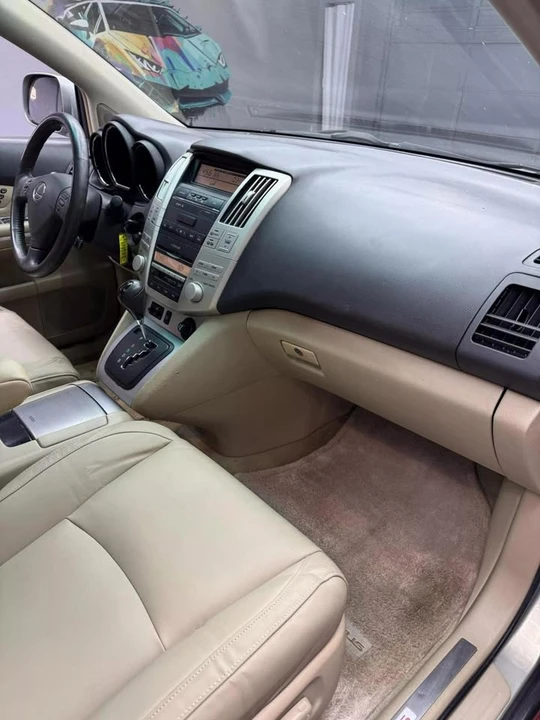 2006 Lexus RX 2nd Gen - Image 19 of 20
