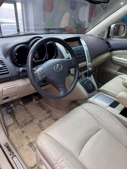 2006 Lexus RX 2nd Gen - Image 9 of 19
