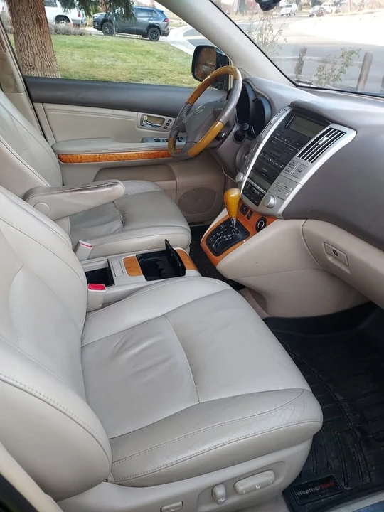 2006 Lexus RX 2nd Gen - Image 9 of 14