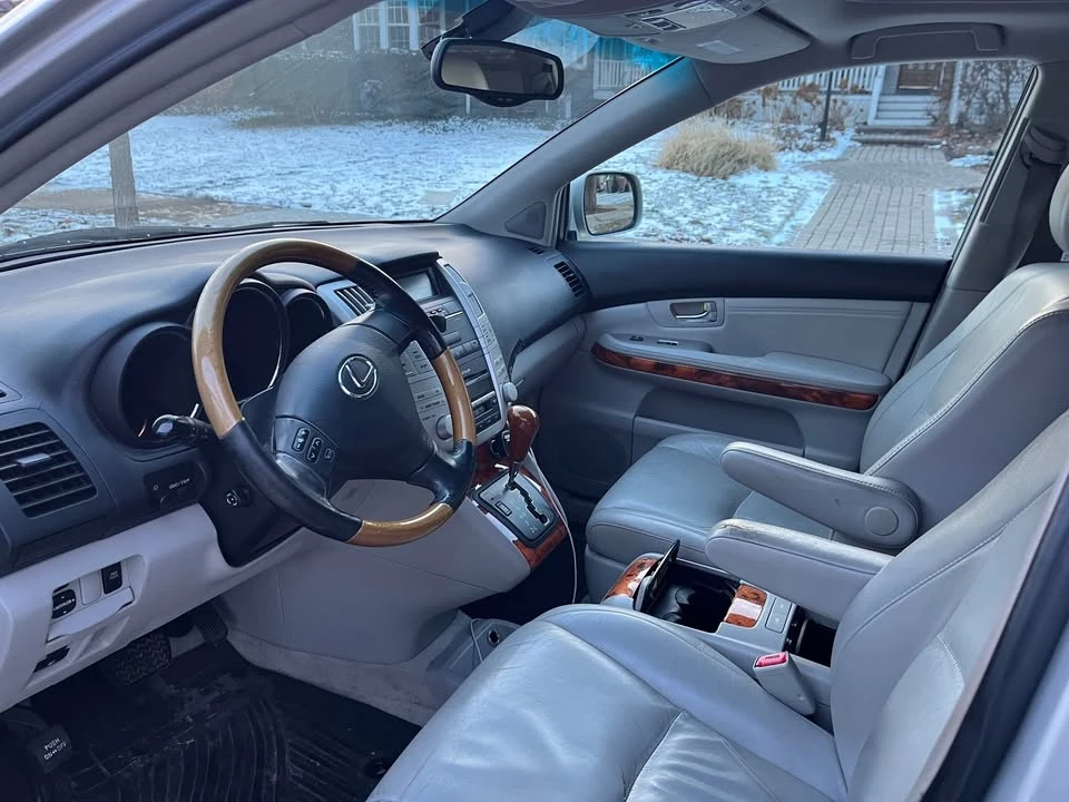 2006 Lexus RX 2nd Gen - Image 5 of 8