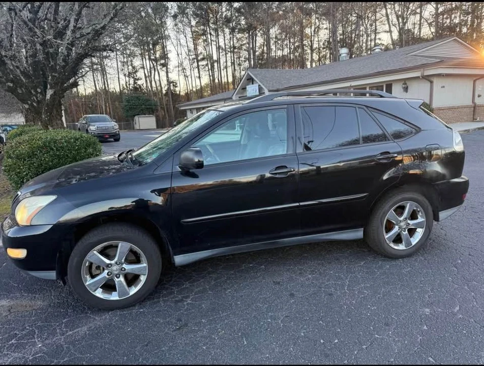2006 Lexus RX 2nd Gen - Image 2 of 10