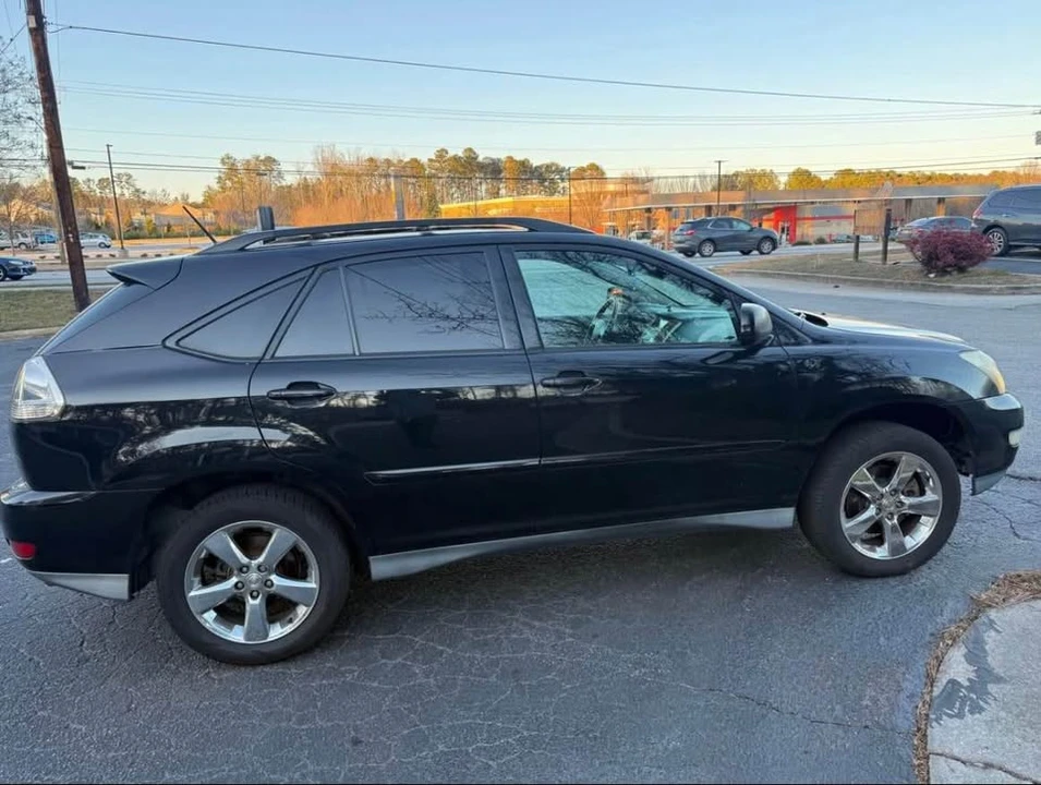 2006 Lexus RX 2nd Gen - Image 3 of 10