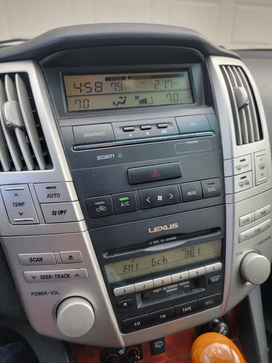 2006 Lexus RX 2nd Gen - Image 13 of 14