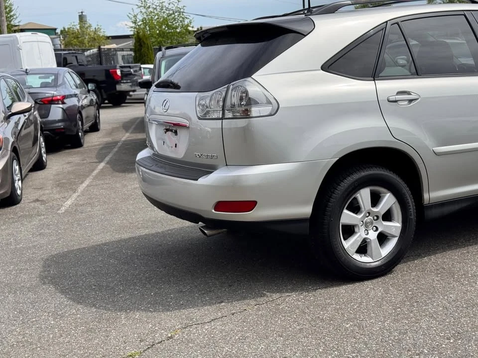 2006 Lexus RX 2nd Gen - Image 9 of 14