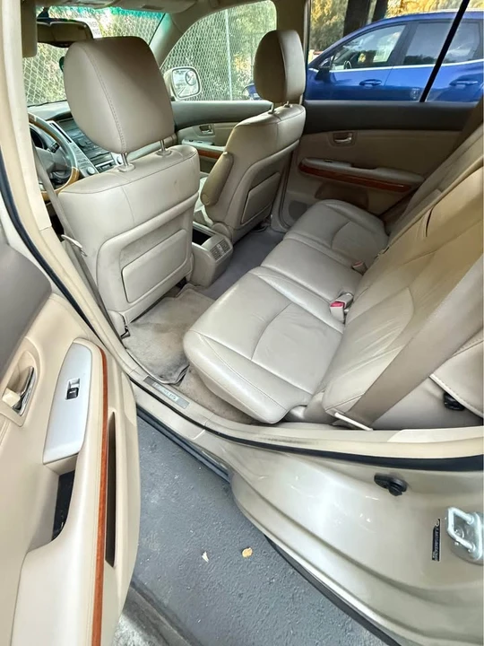 2006 Lexus RX 2nd Gen - Image 7 of 9