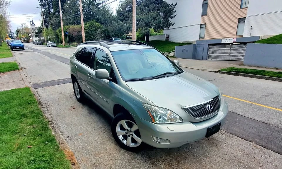 2006 Lexus RX 2nd Gen - Image 2 of 19