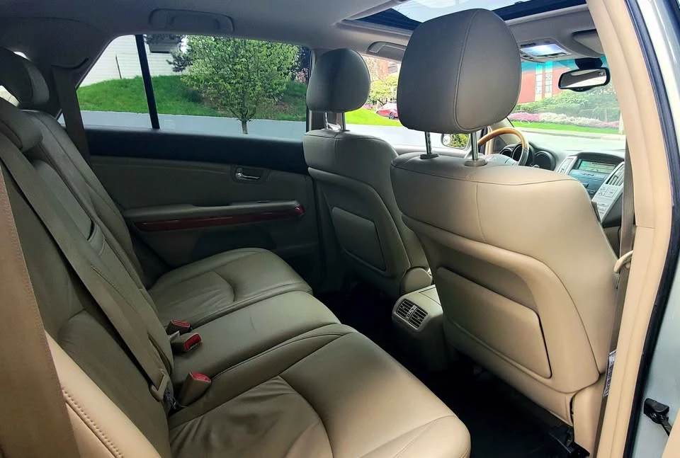 2006 Lexus RX 2nd Gen - Image 11 of 19