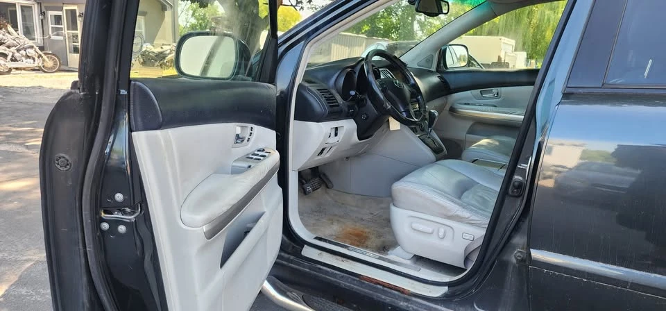 2006 Lexus RX 2nd Gen - Image 7 of 14