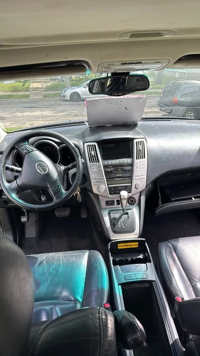 2006 Lexus RX 2nd Gen - Image 3 of 8