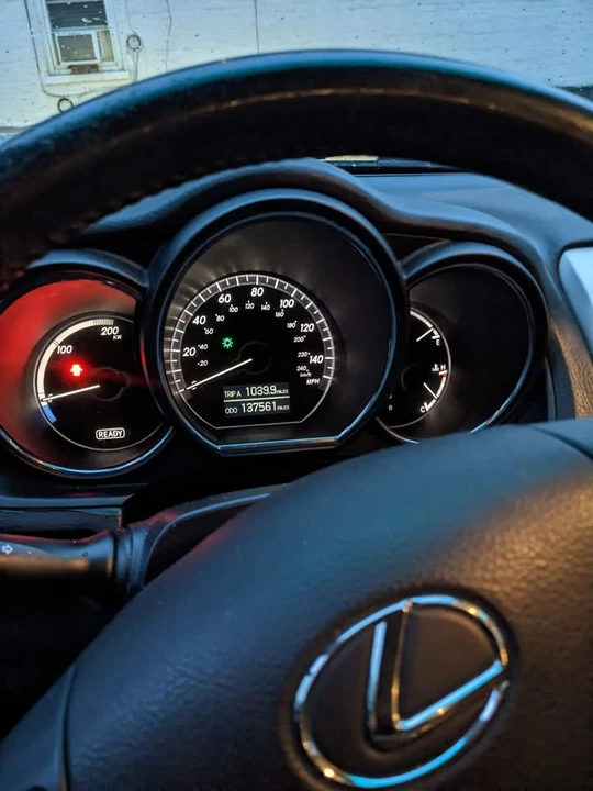 2006 Lexus RX 2nd Gen - Image 2 of 7
