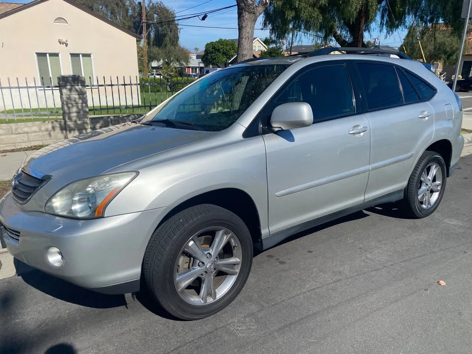 2006 Lexus RX 2nd Gen - Image 2 of 9