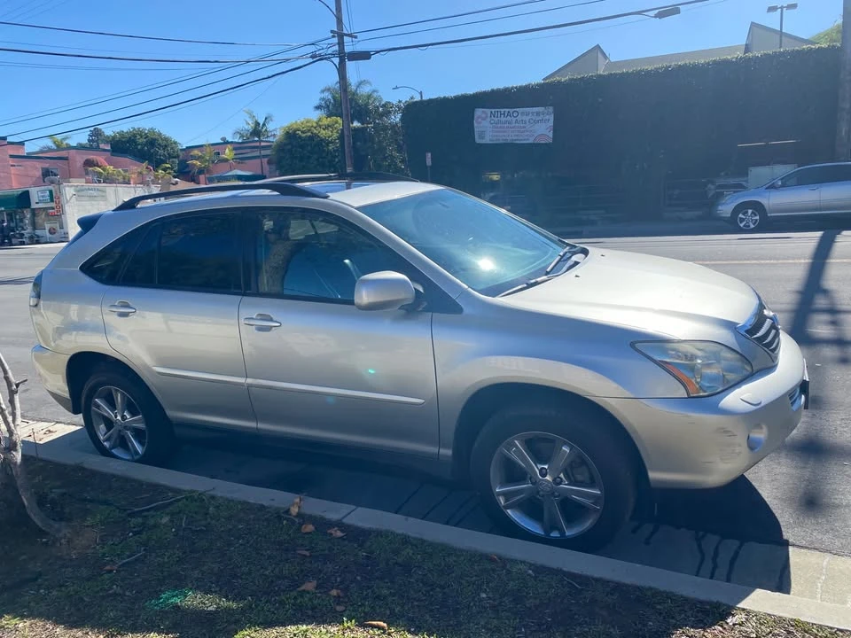 2006 Lexus RX 2nd Gen - Image 3 of 9