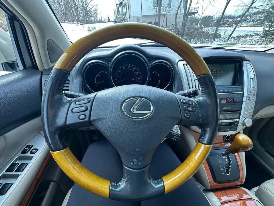 2006 Lexus RX 2nd Gen - Image 10 of 19