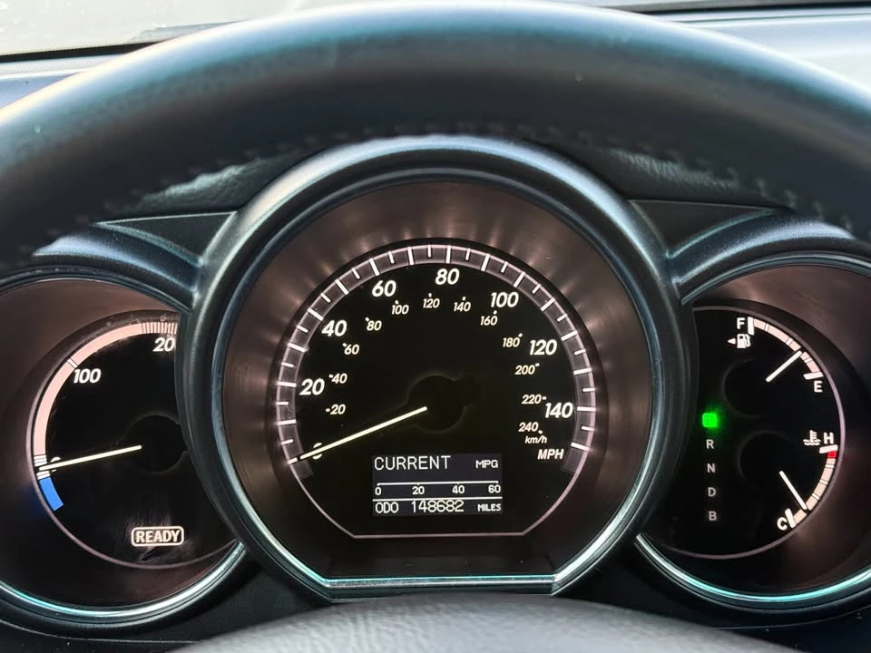 2006 Lexus RX 2nd Gen - Image 15 of 20