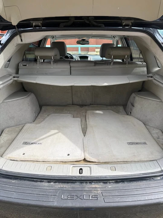 2006 Lexus RX 2nd Gen - Image 11 of 19