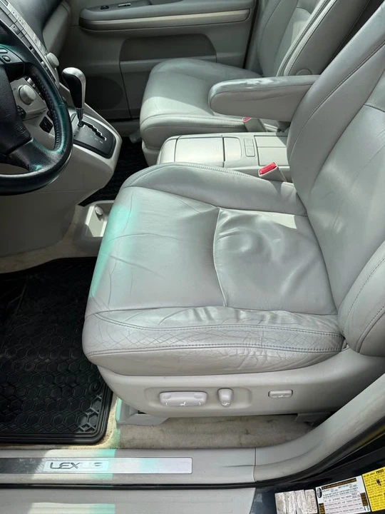 2006 Lexus RX 2nd Gen - Image 18 of 19