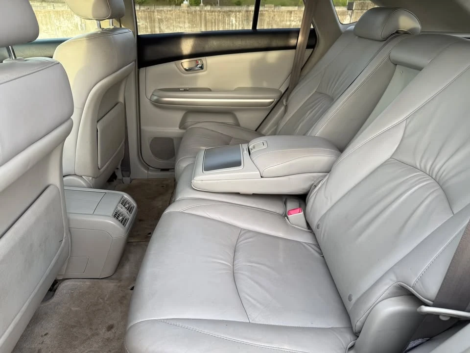 2006 Lexus RX 2nd Gen - Image 11 of 20