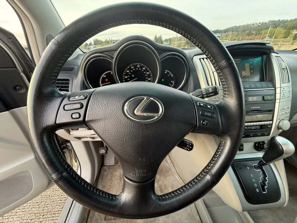 2006 Lexus RX 2nd Gen - Image 17 of 20
