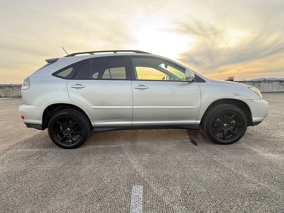 2006 Lexus RX 2nd Gen - Image 5 of 20