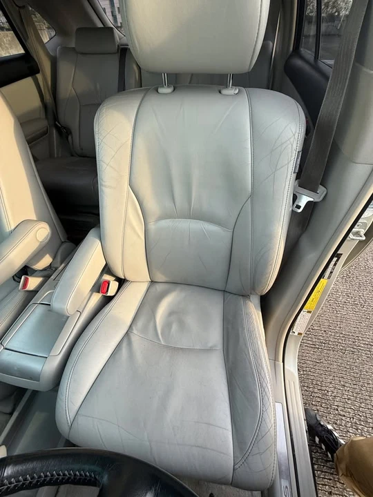 2006 Lexus RX 2nd Gen - Image 9 of 20