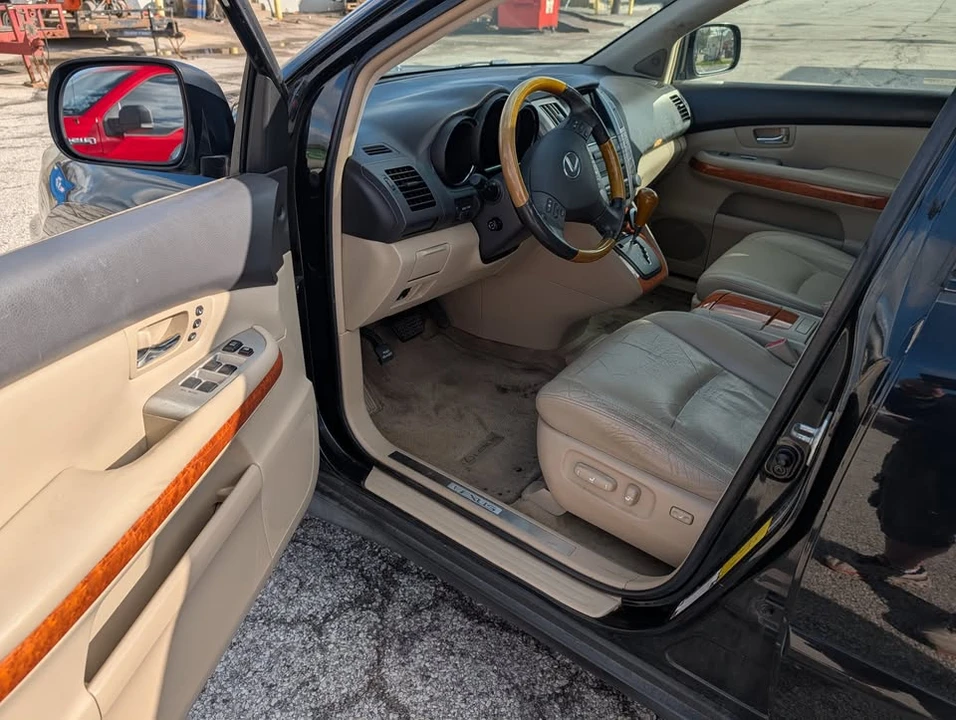 2006 Lexus RX 2nd Gen - Image 11 of 20