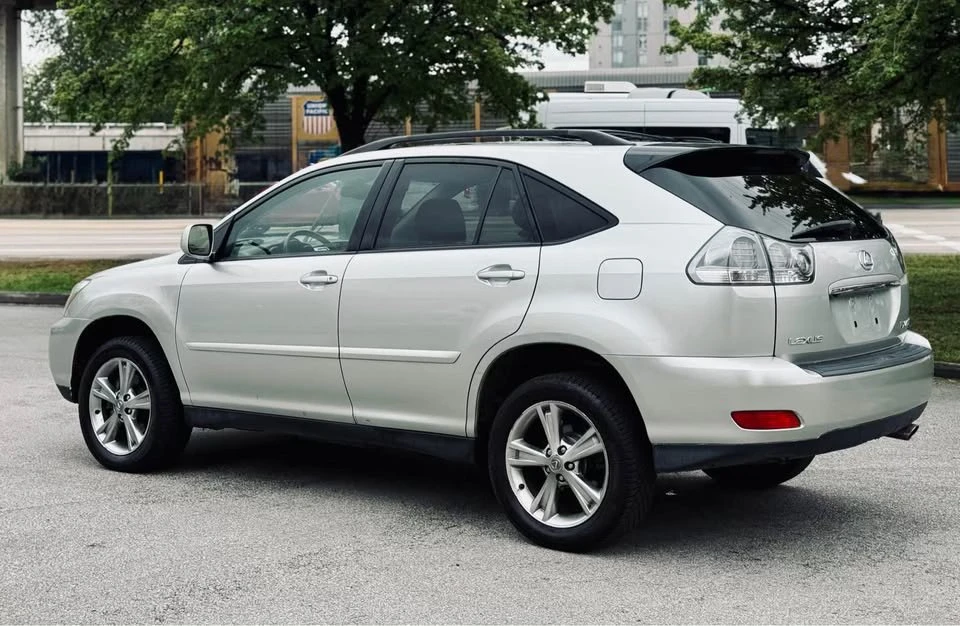 2006 Lexus RX 2nd Gen - Image 9 of 20