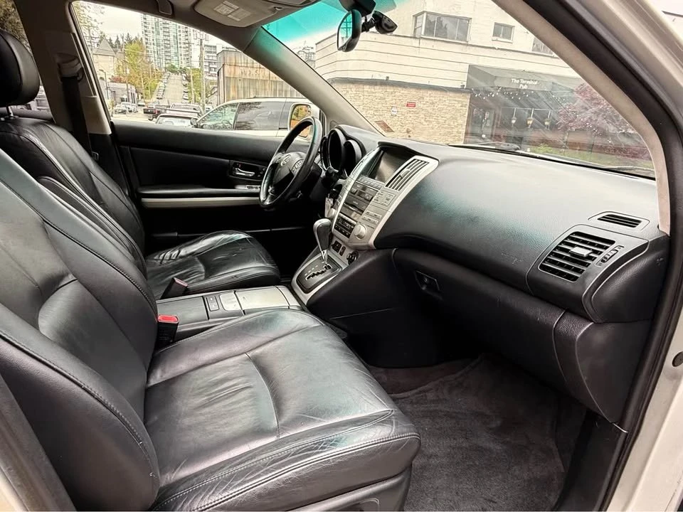 2006 Lexus RX 2nd Gen - Image 18 of 20