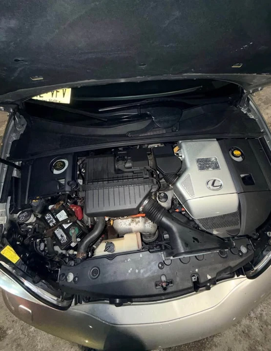 2006 Lexus RX 2nd Gen - Image 5 of 9