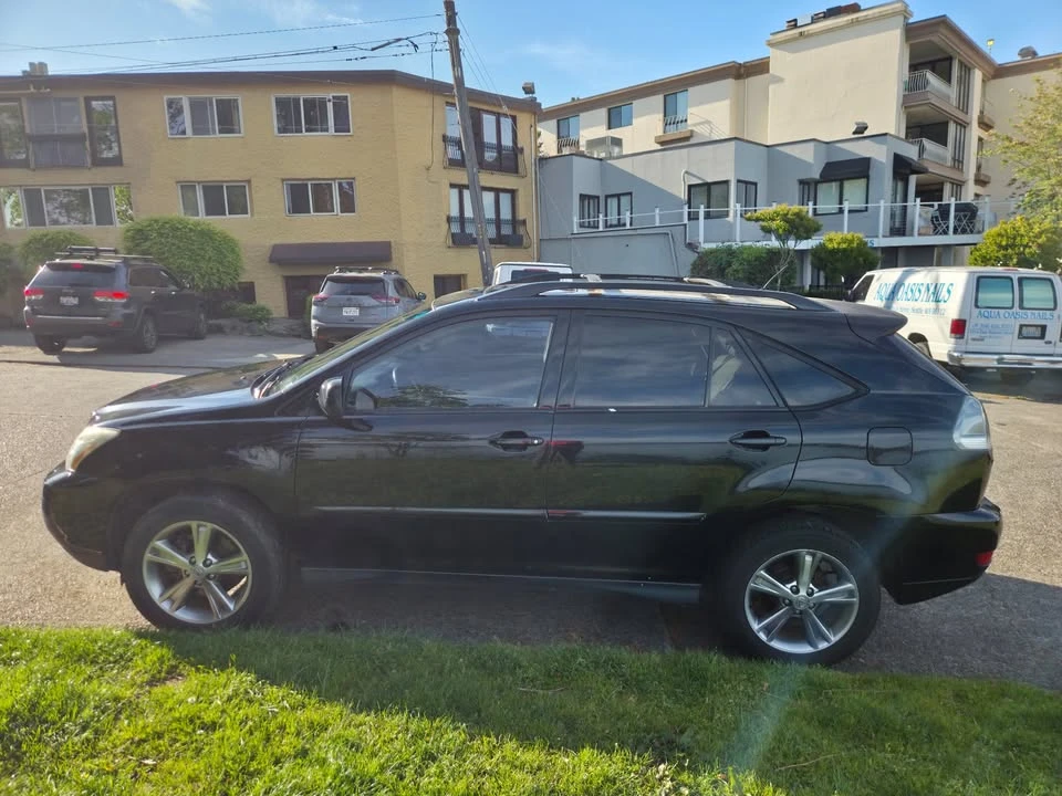 2006 Lexus RX 2nd Gen - Image 3 of 18